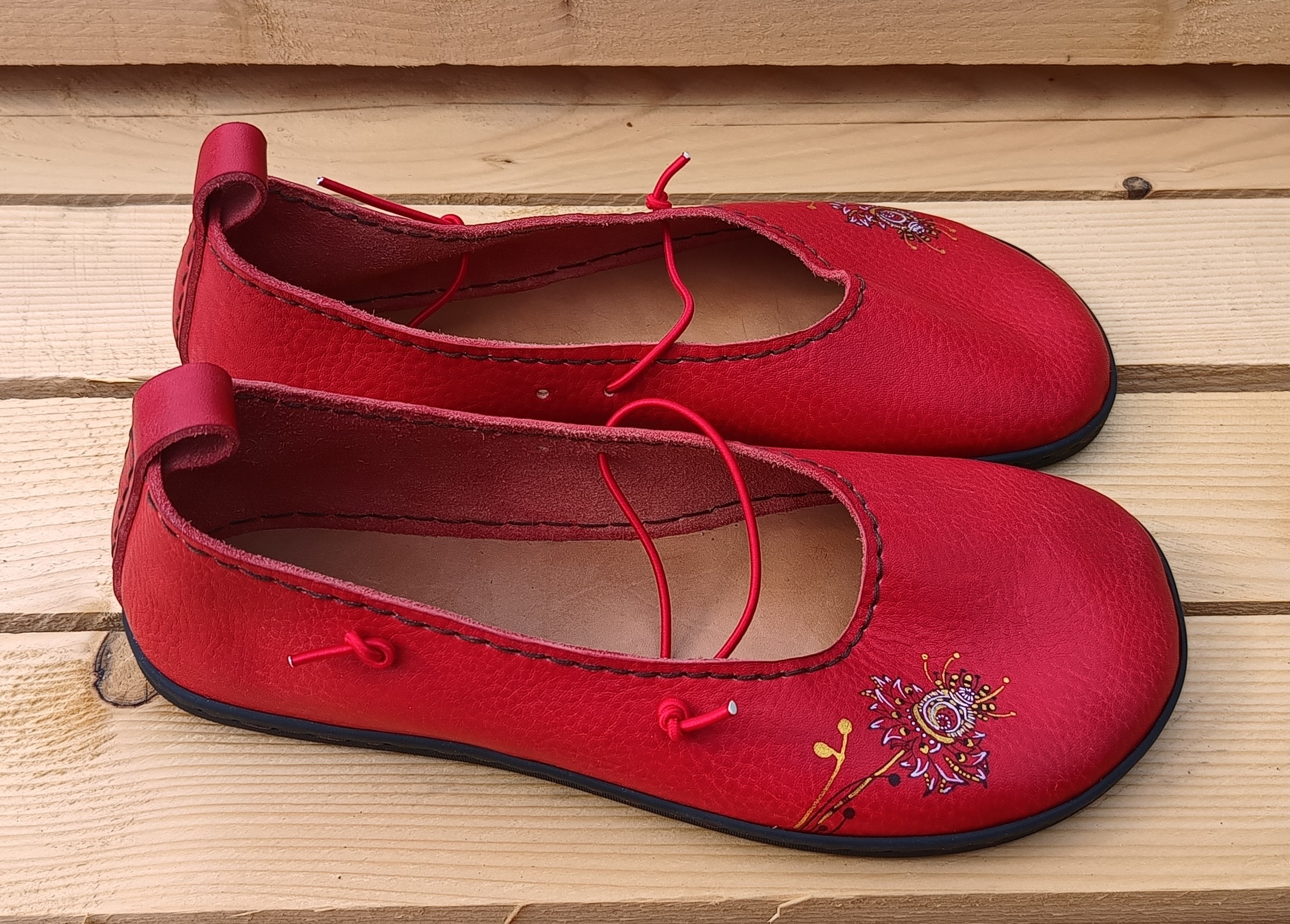 Barefoot Červený tanec -na objednávku